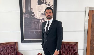 Çadır tüccarlarına da siyasi tüccarlara da ses yükseltiyoruz