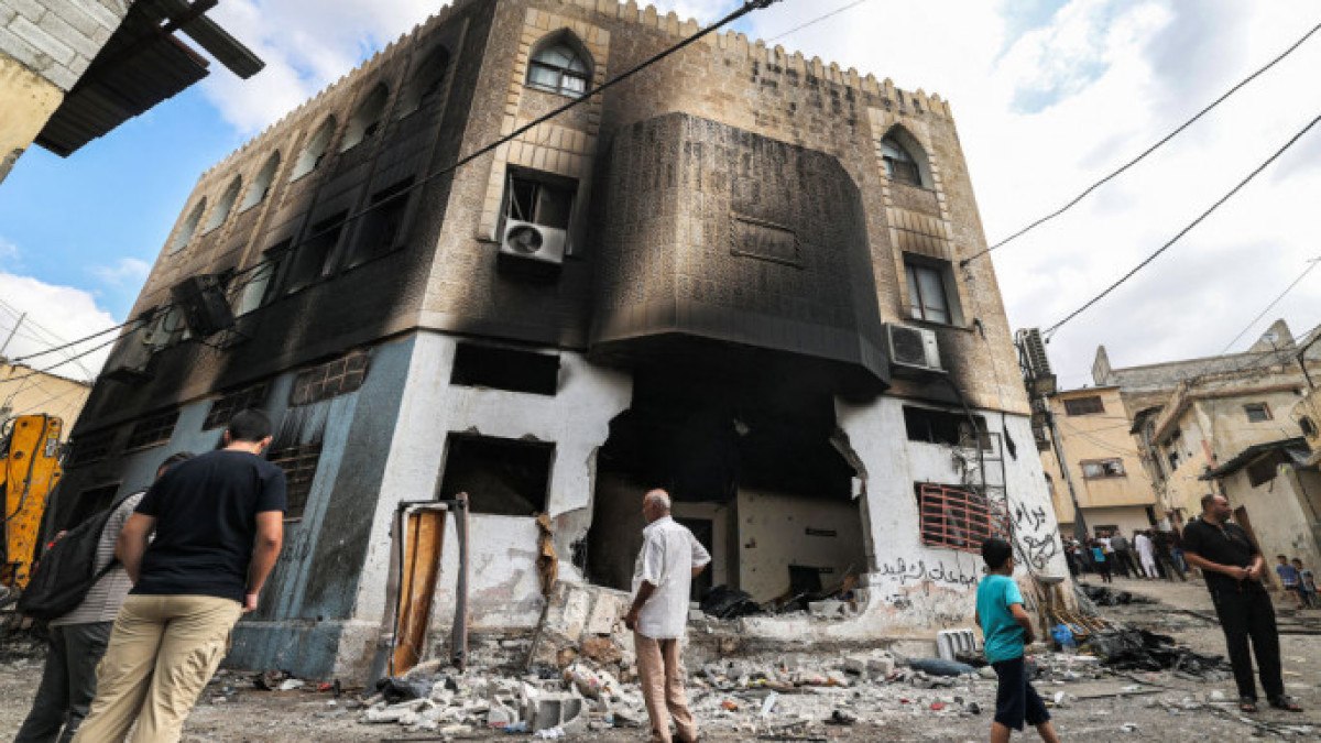 İşgalci İsrailliler Batı Şeria’da cami yaktı